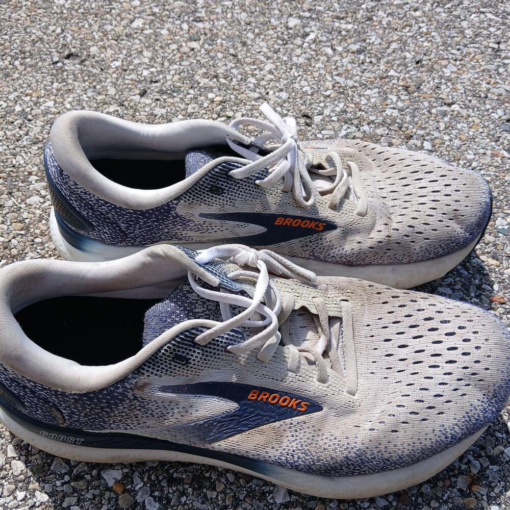 Brooks Ghost 16 Shoes Mens Size 11 Gray Road Running Neutral Cushion Sneakers